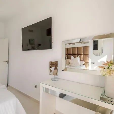 Villa White Diamond *
